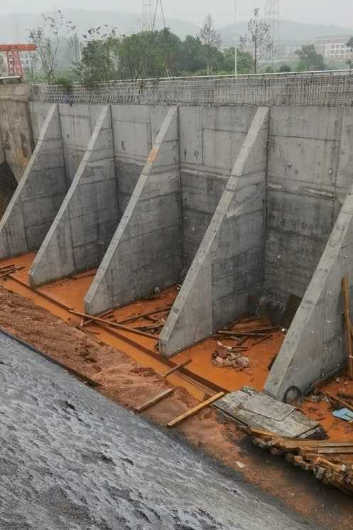 新乡卫辉锚杆式挡土墙